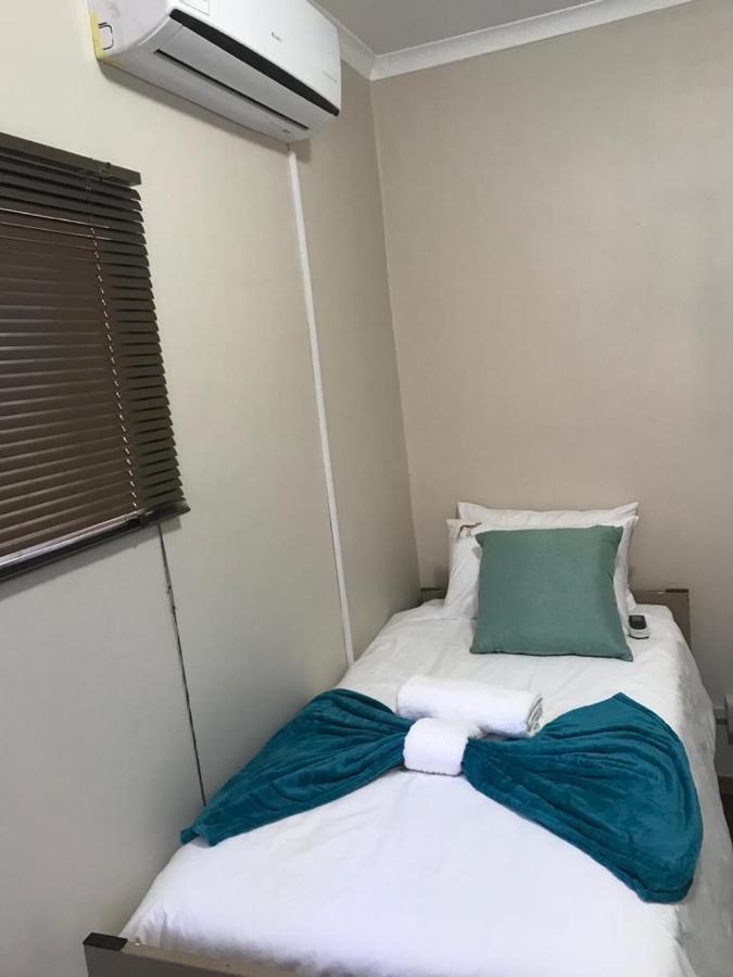 Urbanlife Keetmanshoop Accommodation Ngoại thất bức ảnh