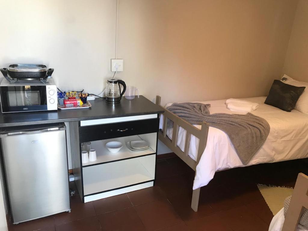 Urbanlife Keetmanshoop Accommodation Ngoại thất bức ảnh