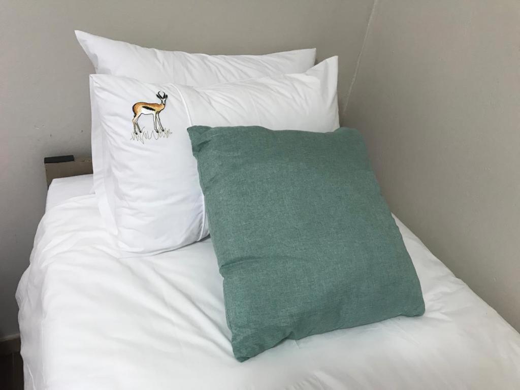 Urbanlife Keetmanshoop Accommodation Ngoại thất bức ảnh