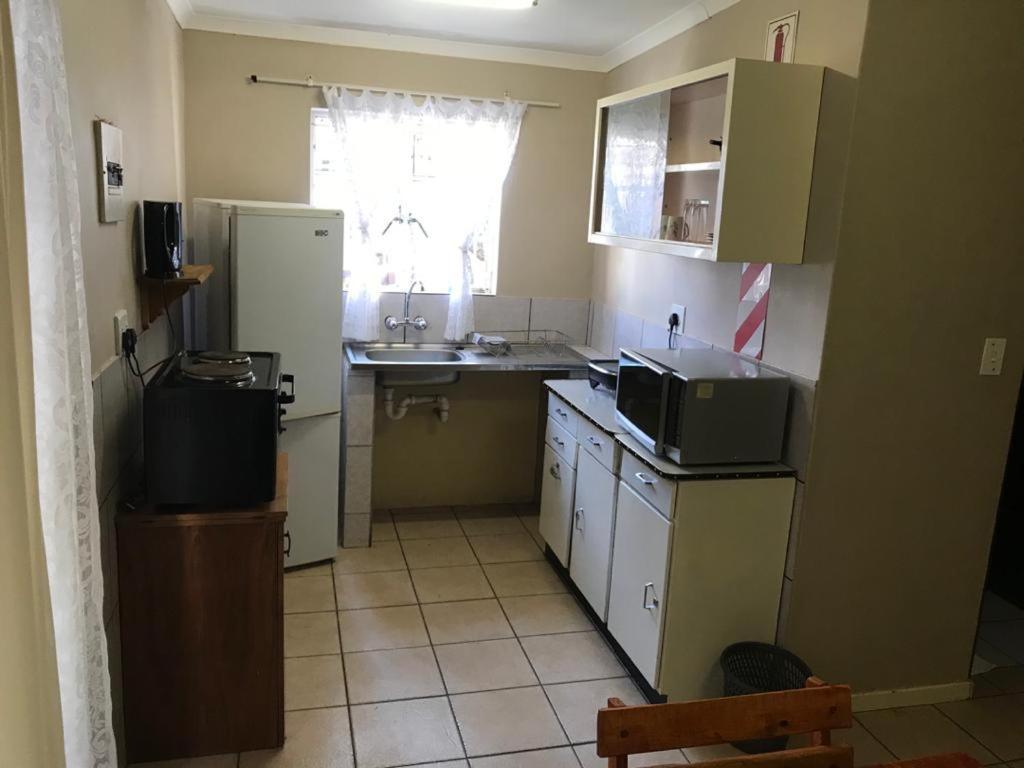 Urbanlife Keetmanshoop Accommodation Ngoại thất bức ảnh
