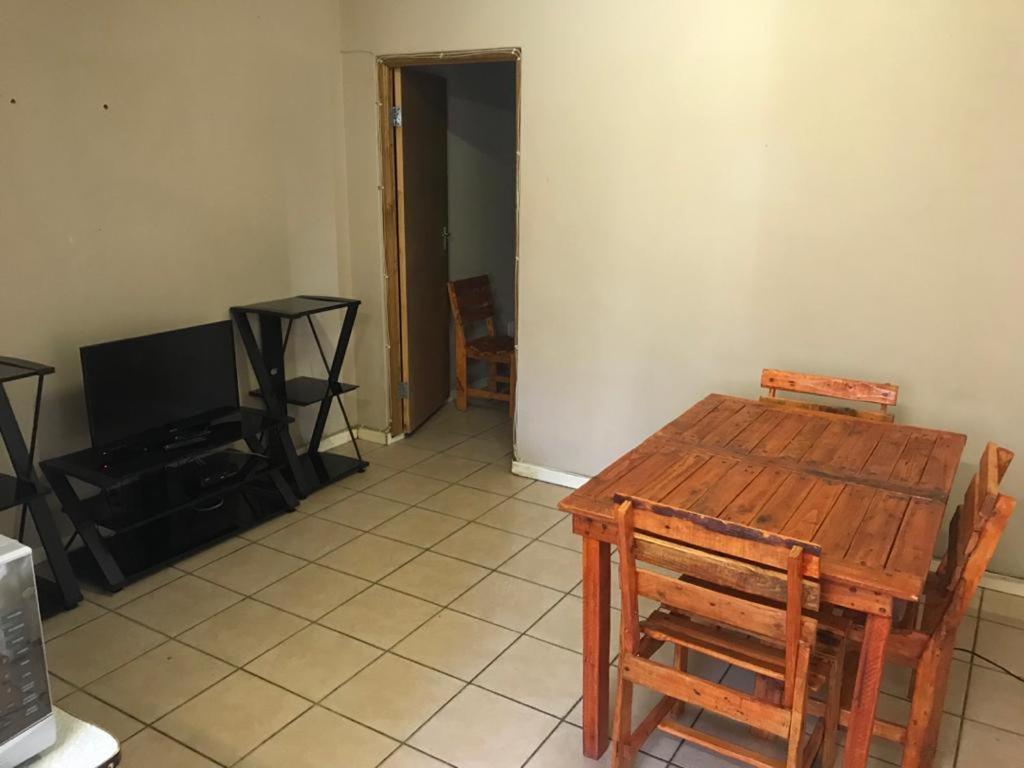 Urbanlife Keetmanshoop Accommodation Ngoại thất bức ảnh
