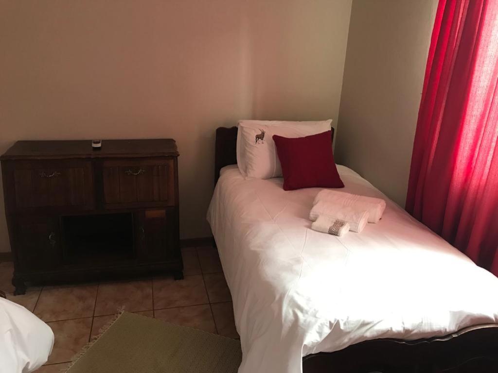 Urbanlife Keetmanshoop Accommodation Ngoại thất bức ảnh